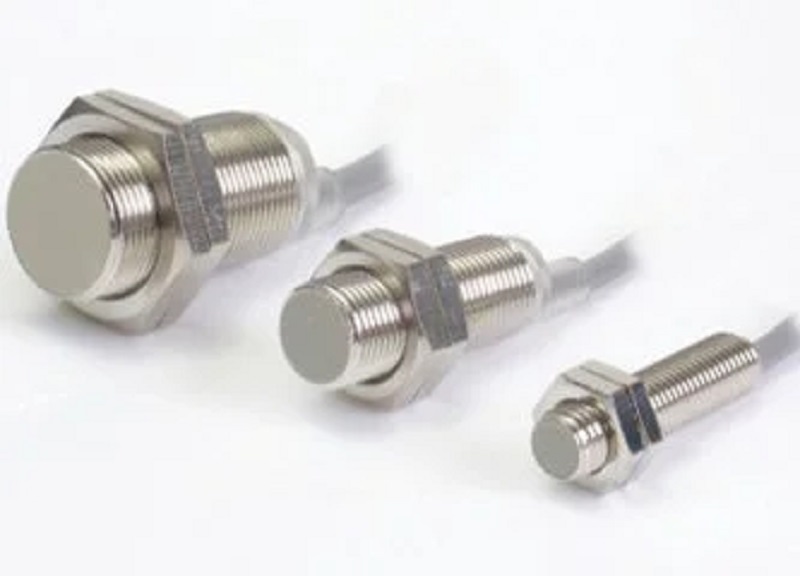 凱基特光電接近開(kāi)關(guān)ZJL52-N-16-M18-P-O直徑18mm感應(yīng)距離16mm